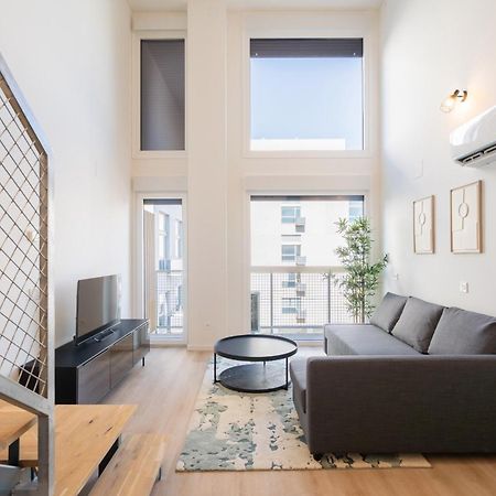 Loft Reformado Industrial Con Garaje Alquiler Temporal Apartment Madrid Bagian luar foto