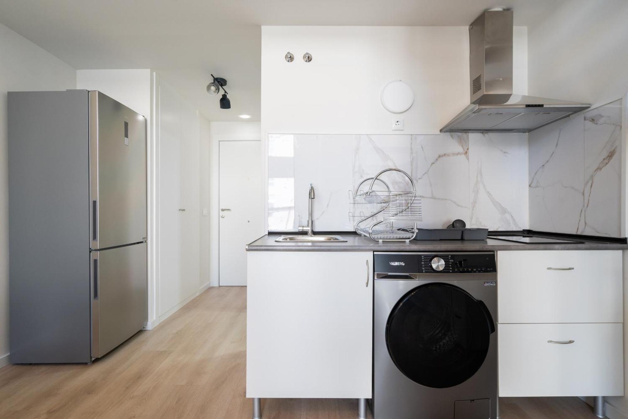 Loft Reformado Industrial Con Garaje Alquiler Temporal Apartment Madrid Bagian luar foto