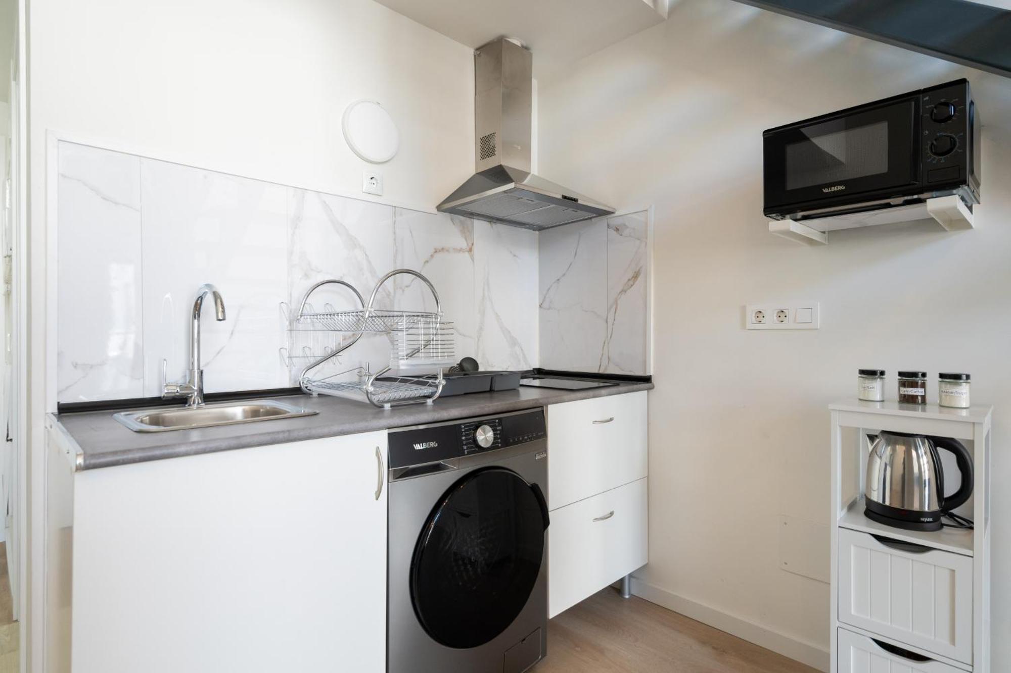 Loft Reformado Industrial Con Garaje Alquiler Temporal Apartment Madrid Bagian luar foto