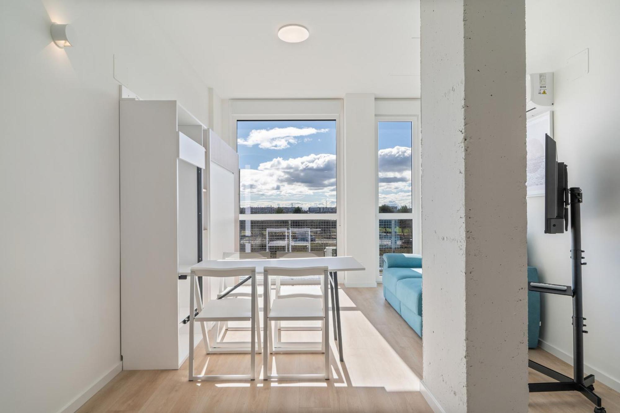 Loft Reformado Industrial Con Garaje Alquiler Temporal Apartment Madrid Bagian luar foto