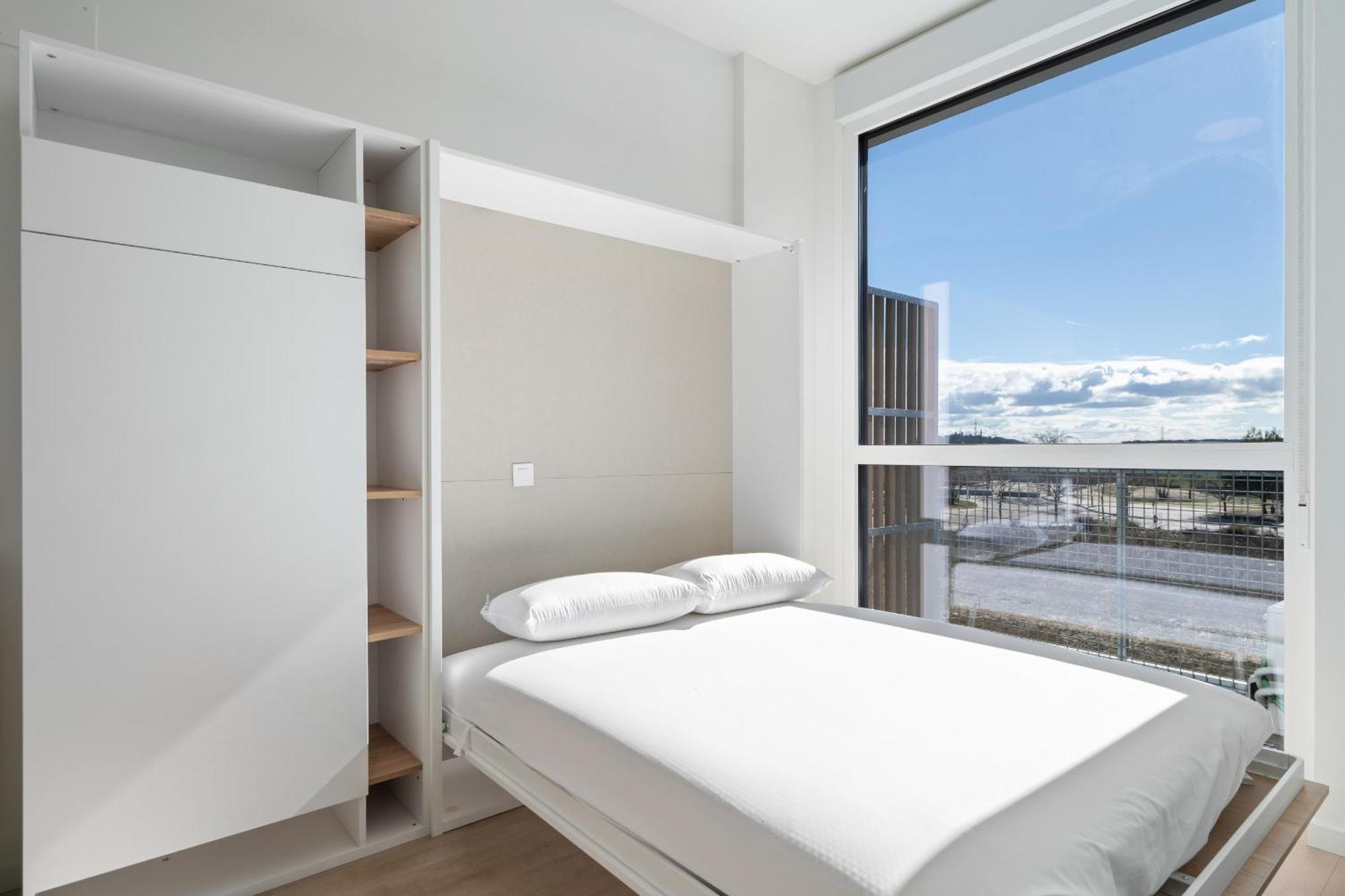 Loft Reformado Industrial Con Garaje Alquiler Temporal Apartment Madrid Bagian luar foto