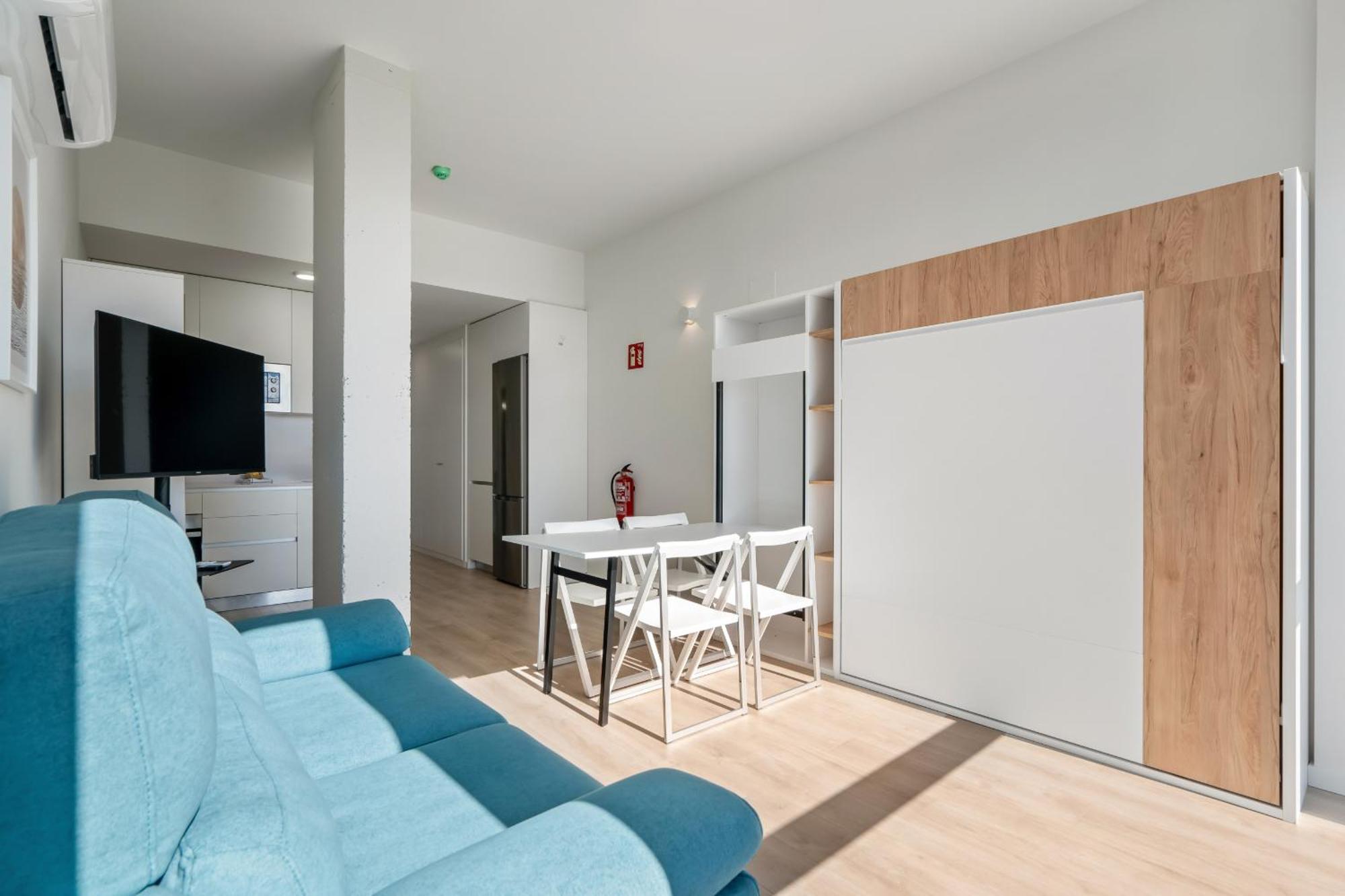 Loft Reformado Industrial Con Garaje Alquiler Temporal Apartment Madrid Bagian luar foto